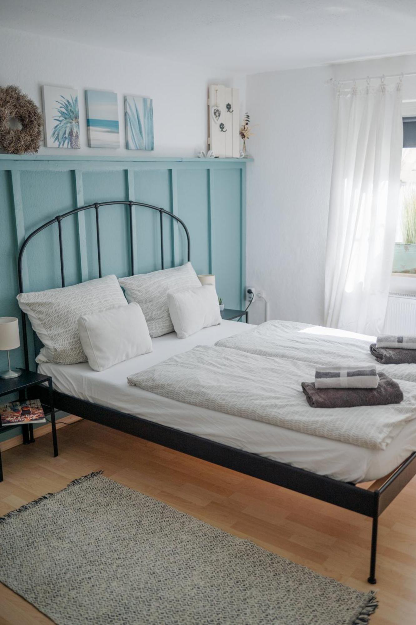 Buchlindenweg - Zimmer & Ferienwohnung Breitscheid  Ngoại thất bức ảnh
